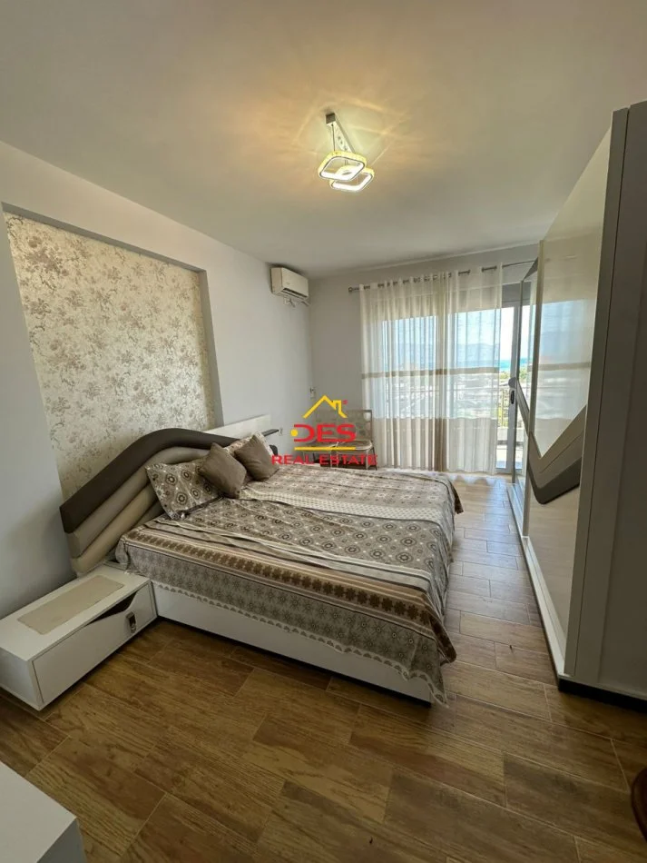 Shqiperi, jepet me qera apartament 2+1+Ballkon Kati 4, 108 m² 700 € (Rr Sazani)