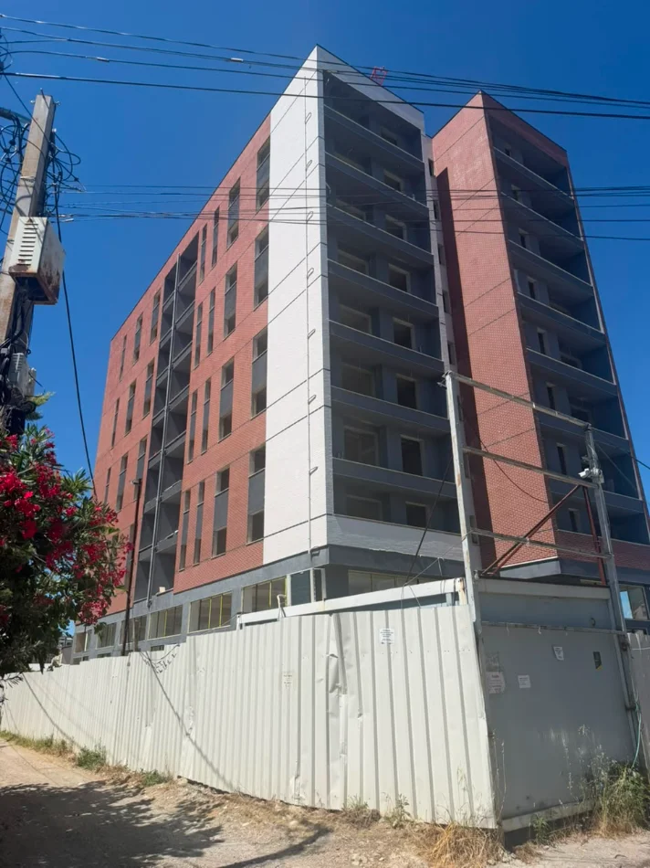 Tirane, shitet apartament 2+1+Aneks+Ballkon Kati 7, 100 m² 165.000 € (ish fusha e aviacionit)
