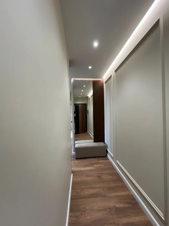 Tirane, shitet apartament 1+1+Ballkon Kati 3, 57 m² 