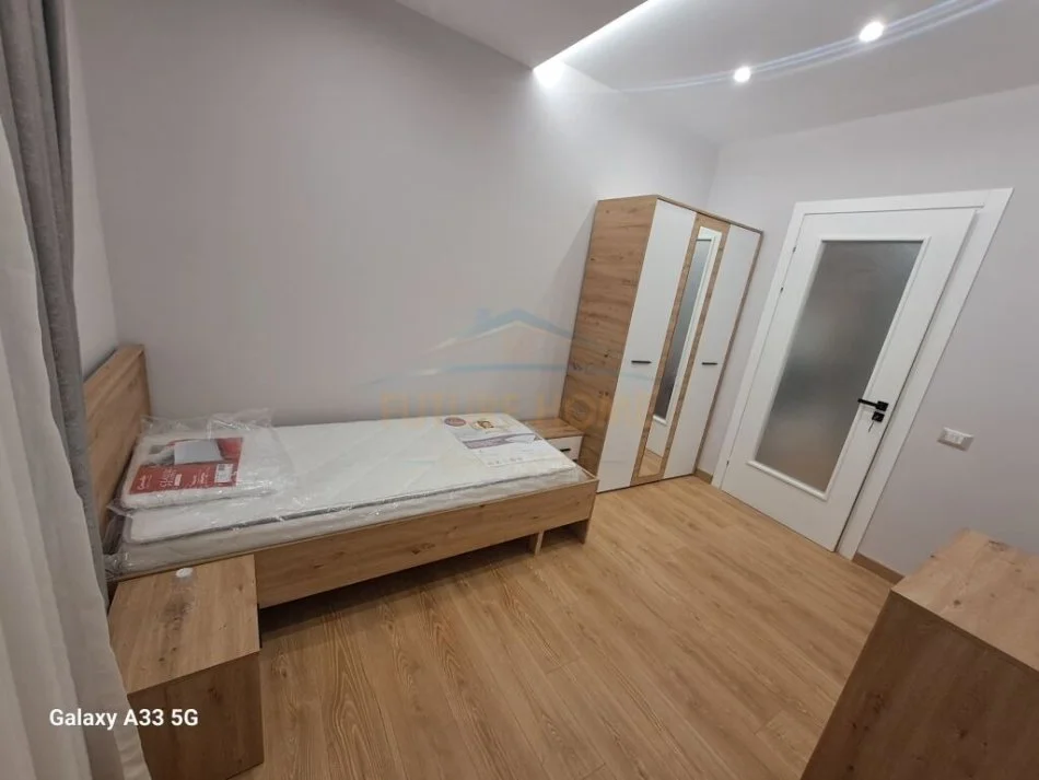 Tirane, jepet me qera apartament 2+1 Kati 3, 90 m² 650 € (Kodra e DIellit)