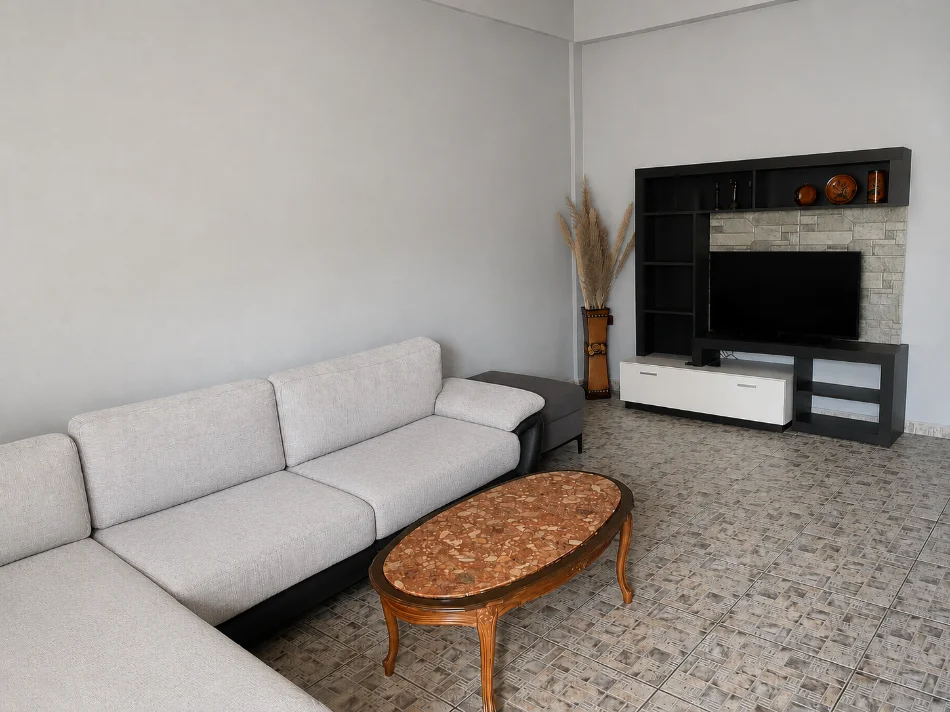 Tirane, jepet me qera shtepi 2+1+Ballkon Kati 1, 100 m² 350 € (Ismail feta)