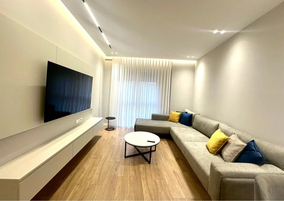 Tirane, jepet me qera apartament 2+1+Ballkon , 101 m² 1.100 € (TEG , Lunder , Farke , Mjull-Bathore , Mullet .)