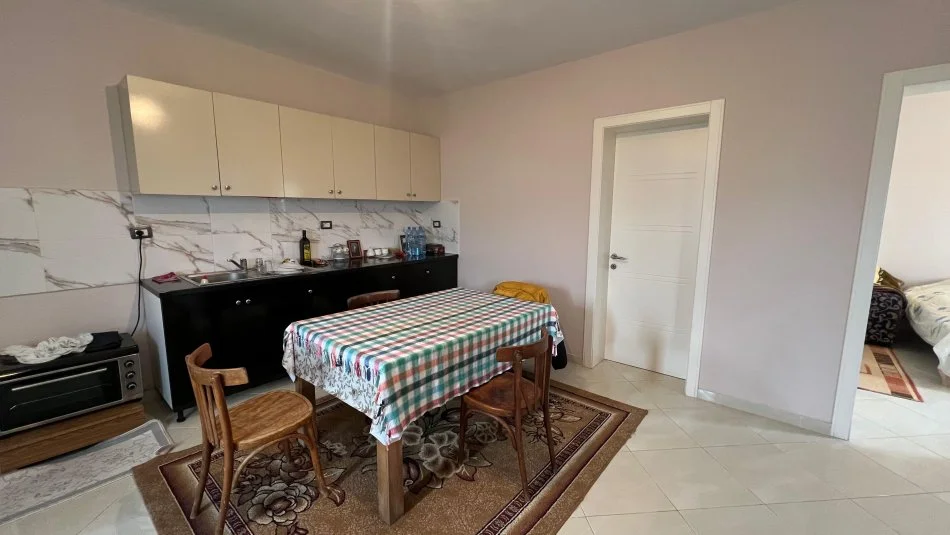 Tirane, jepet me qera shtepi 2+1+Ballkon Kati 0, 100 m² 350 € (Baldushk) OPP52024