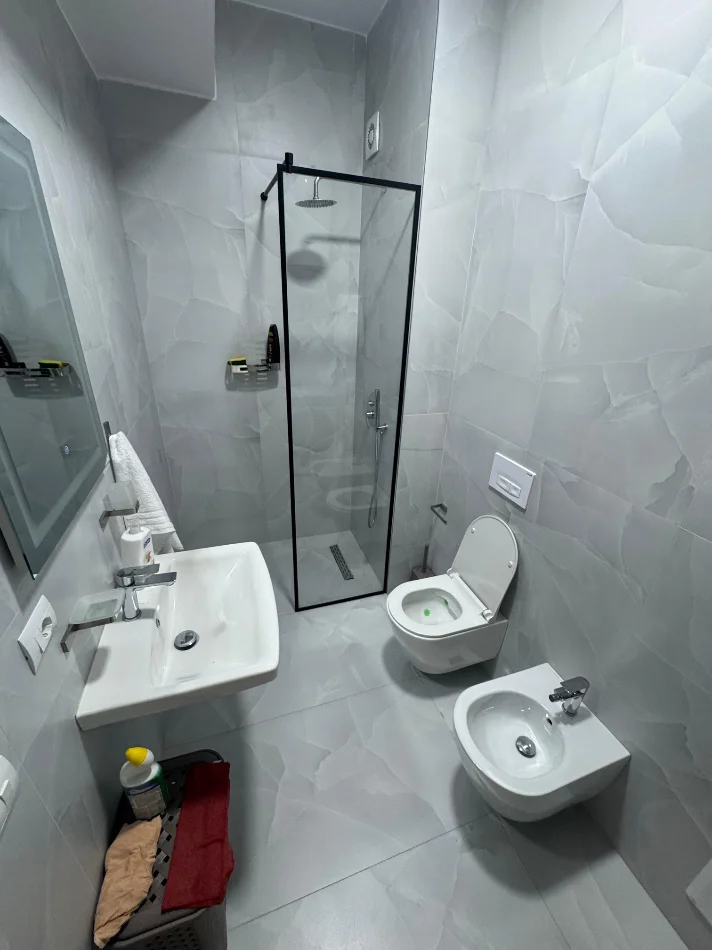 Tirane, jap me qera apartament 1+1+Ballkon Kati 6, 66 m² 420 € (Rruga Pasho Hysa)