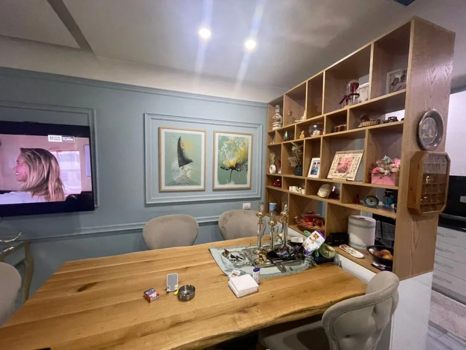 Tirane, shitet 2+1+Ballkon Kati 1, 100 m² 270.000 € 