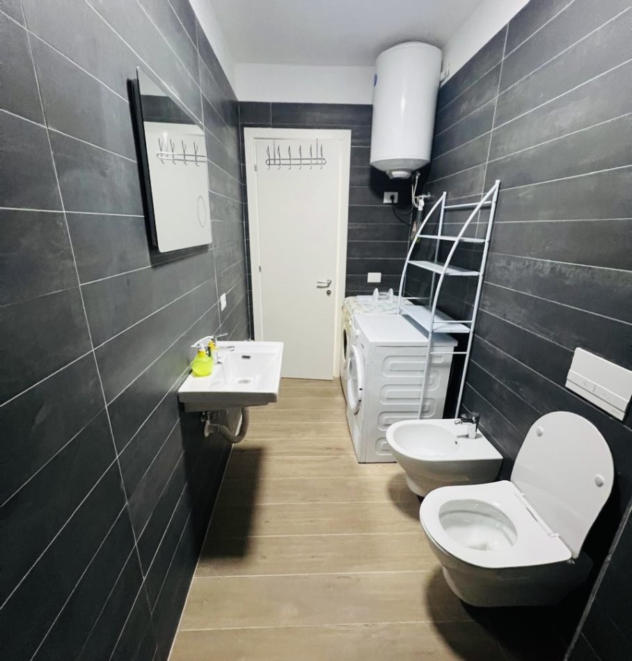 Tirane, jepet me qera apartament 1+1 Kati 3, 55 m² 500 € (Universiteti Barleti)