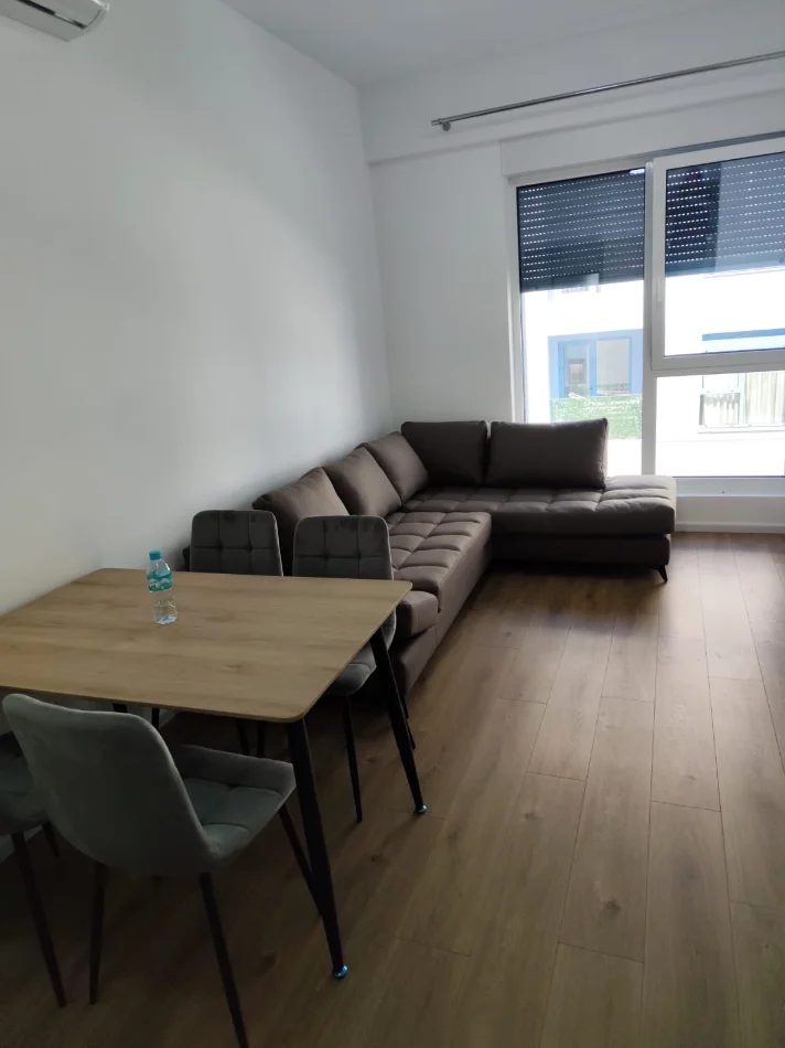 Tirane, jepet me qera apartament 1+1 Kati 3, 60 m² 400 € (Residenca OXA ne Fresk)