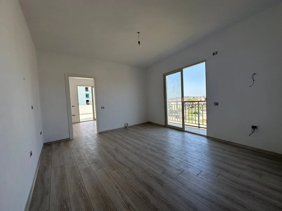 Durres, shitet apartament 1+1+Ballkon Kati 3, 79 m² 76.000 € 