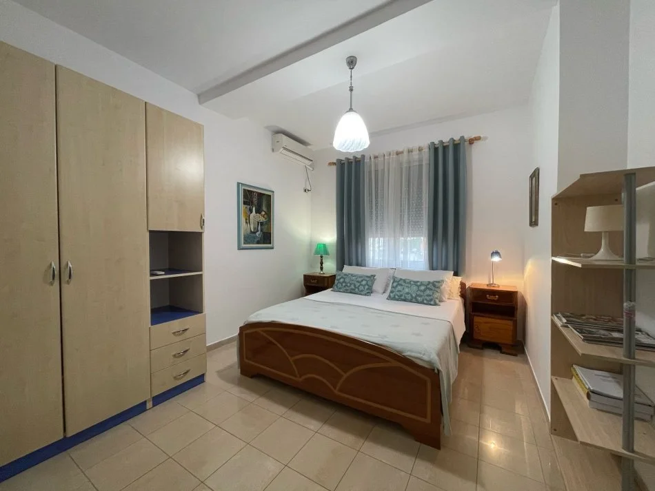 Tirane, jepet me qera apartament 2+1+Ballkon Kati 7, 90 m² 800 € (Blloku)