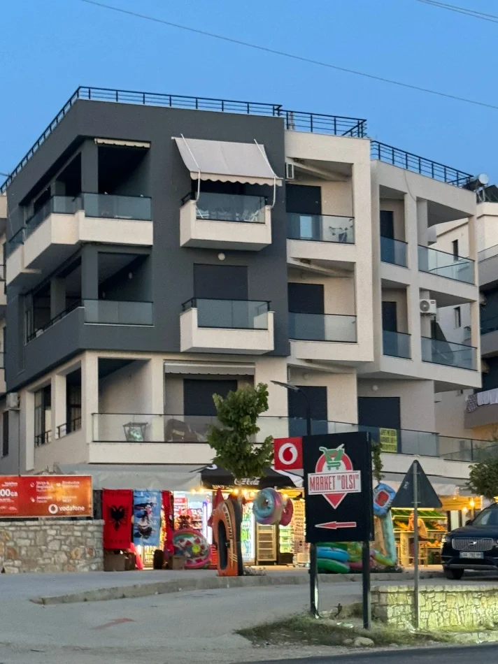 Vlore, jepet me qera 1+1 Kati 2, 65 m² 70 € (Radhime)