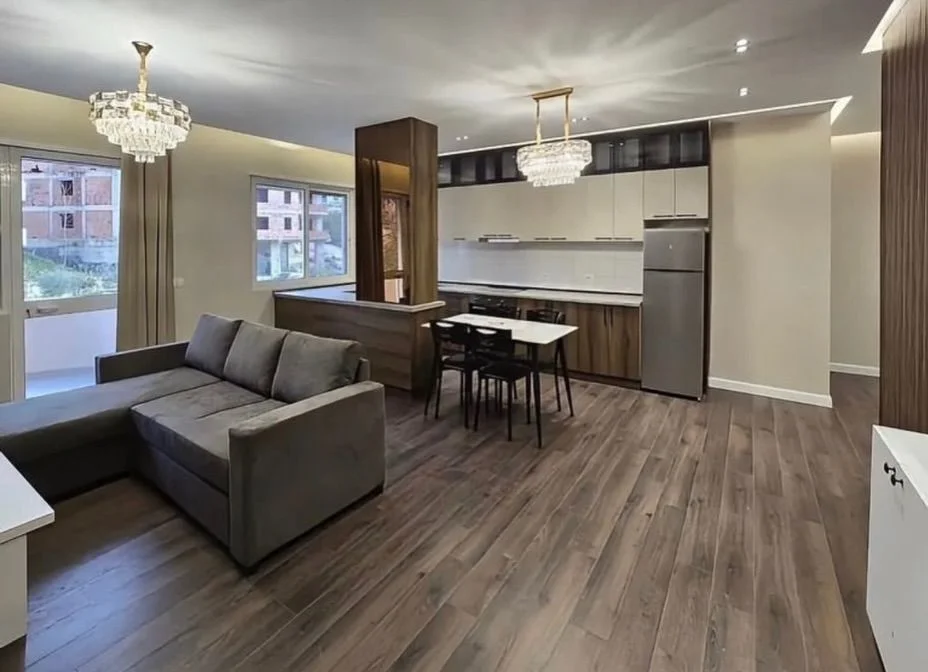 Shqiperi, shitet apartament 2+1+Ballkon Kati 2, 120 m² 199.000 € (KOPSHTI BOTANIK)