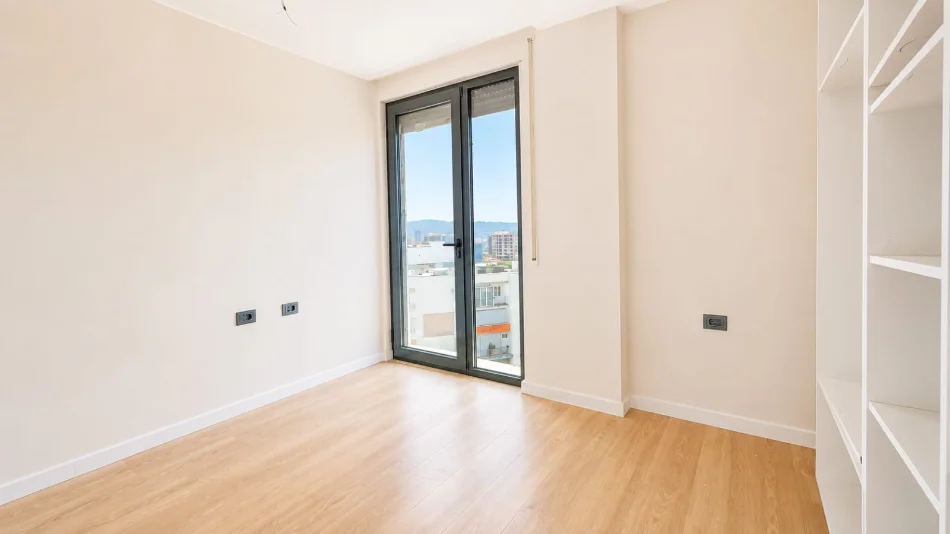 Tirane, shitet apartament 1+1+Ballkon Kati 9, 45 m² 130.000 € (21 Dhjetori)