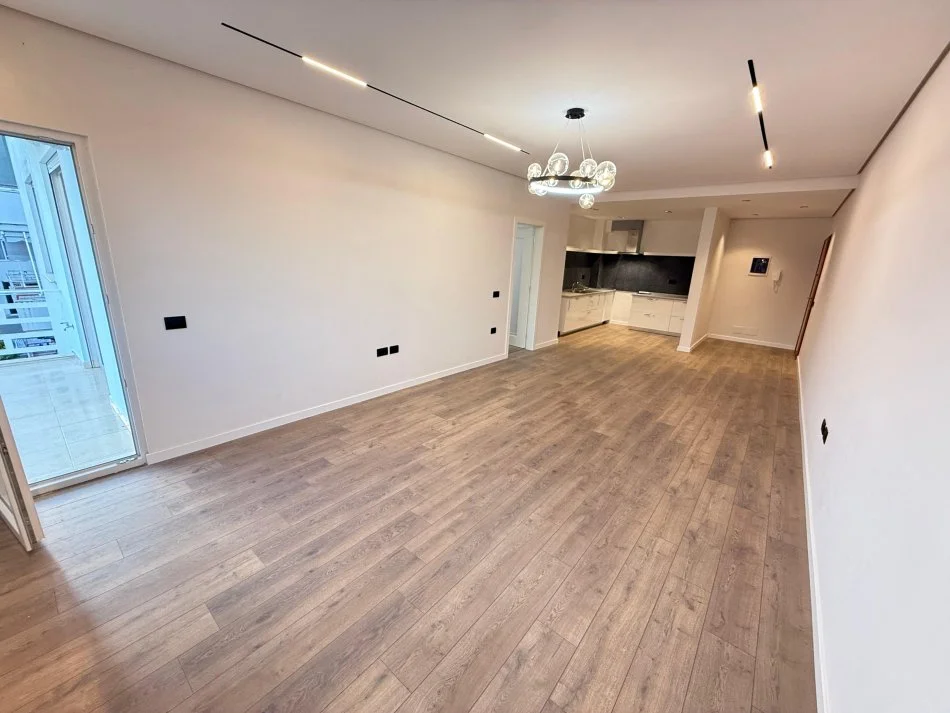 Tirane, shitet apartament 2+1+Aneks+Ballkon Kati 5, 120 m² 230.000 € (liqeni i thate)