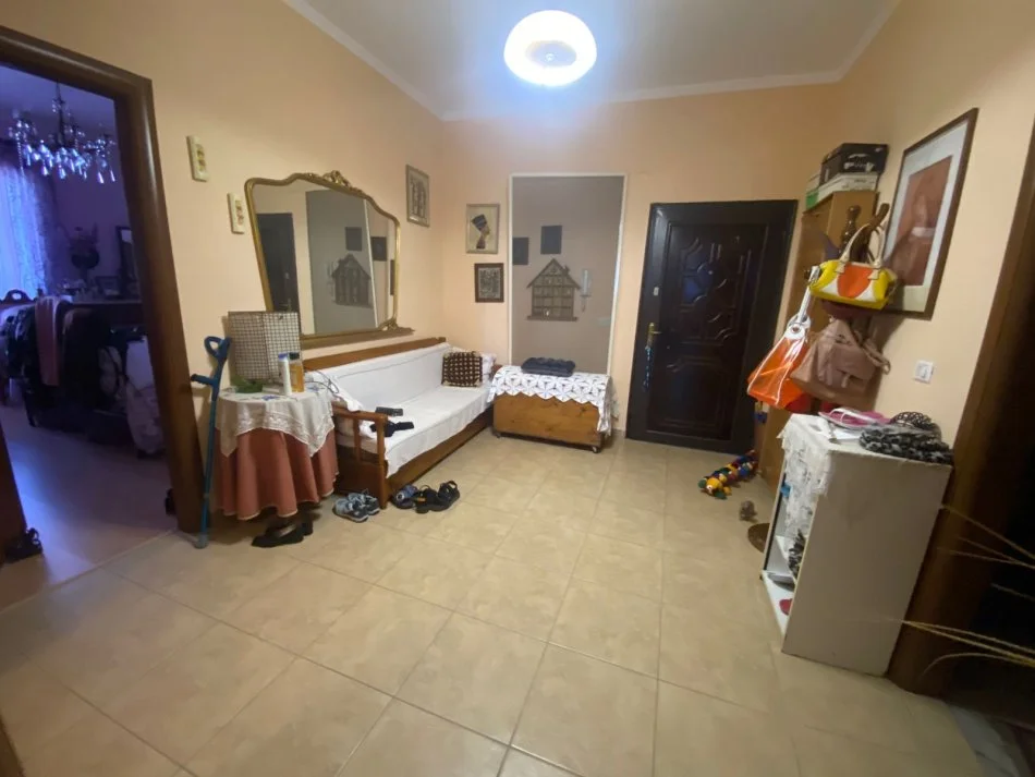 Durres, shitet apartament+verande | Penthouse 2+1+Aneks+Ballkon Kati 9, 160 m² 135.000 € (PAVARESIA)