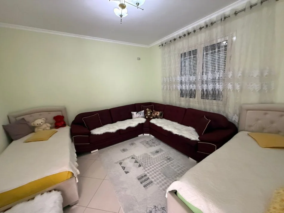 Tirane, shitet Vile , 114 m² 300.000 € 