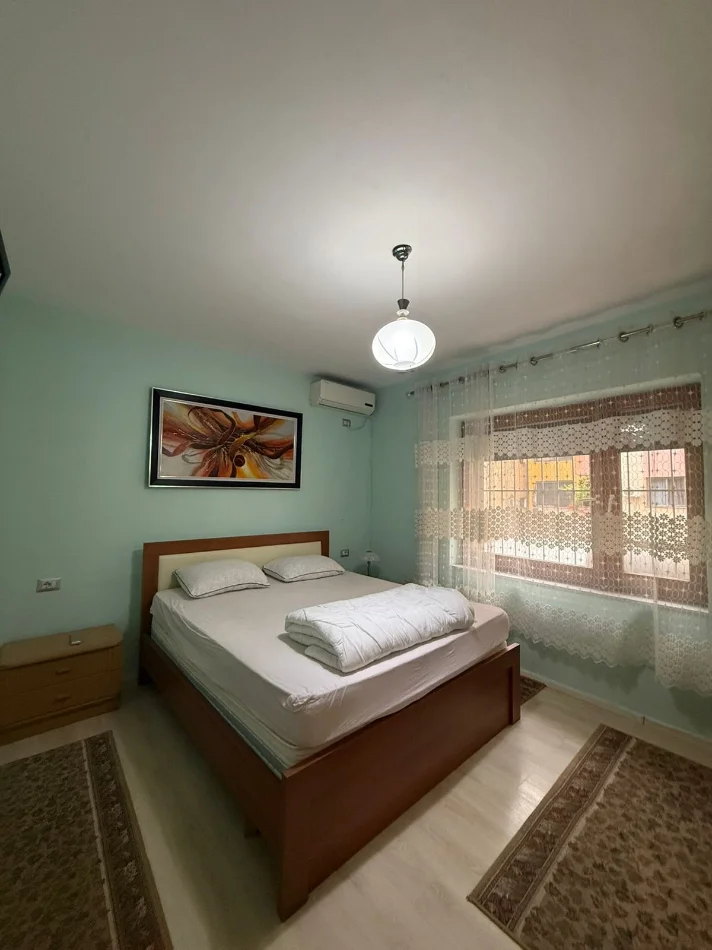 Tirane, jepet me qera apartament 2+1 Kati 2, 90 m² 600 € (Myslym Shyri)