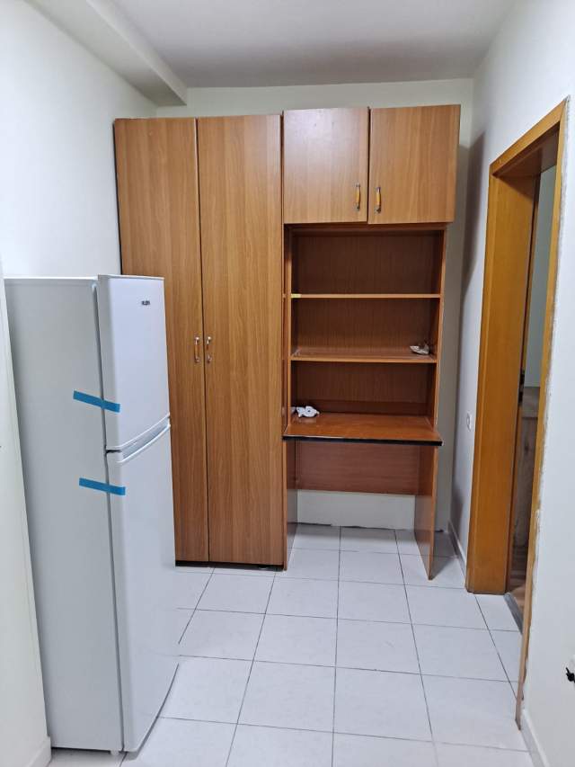 Tirane, jepet me qera apartament 1+1+A+BLK Kati 3, 80 m² 400 Euro (Rruga durrsit)