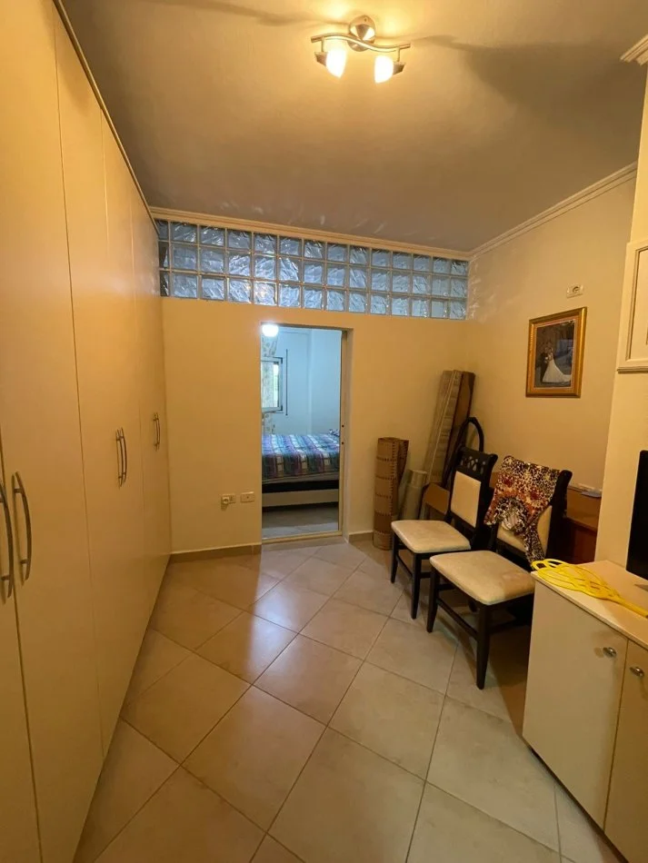 Tirane, shitet apartament 3+1 Kati 2, 90 m² 92.000 € (Alidemi)