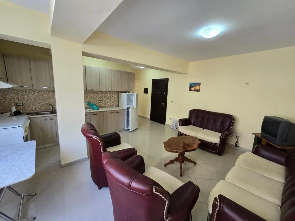 Durres, jepet me qera apartament 1+1+Ballkon , 60 m² 270 € 