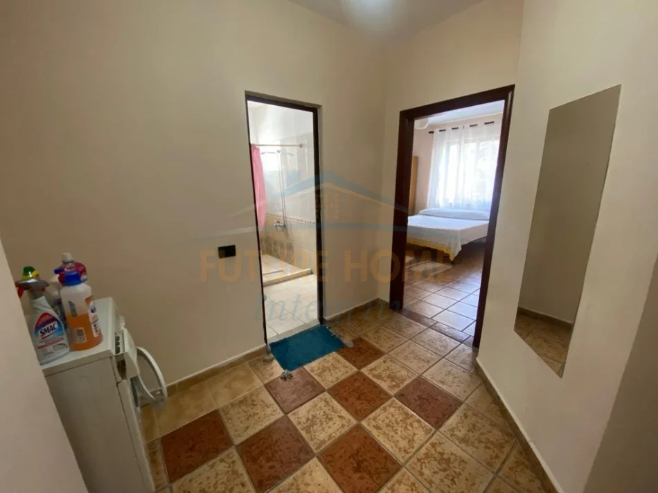 Tirane, jepet me qera apartament 1+1 Kati 3, 450 € 