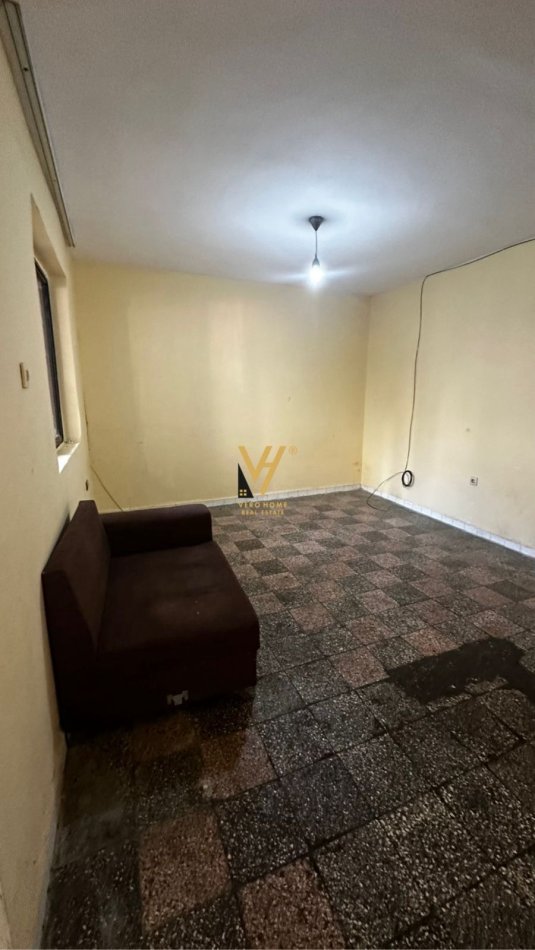 Tirane, jepet me qera apartament 1+1+Ballkon Kati 1, 50 m² 118.000 € (PAZARI I RI)