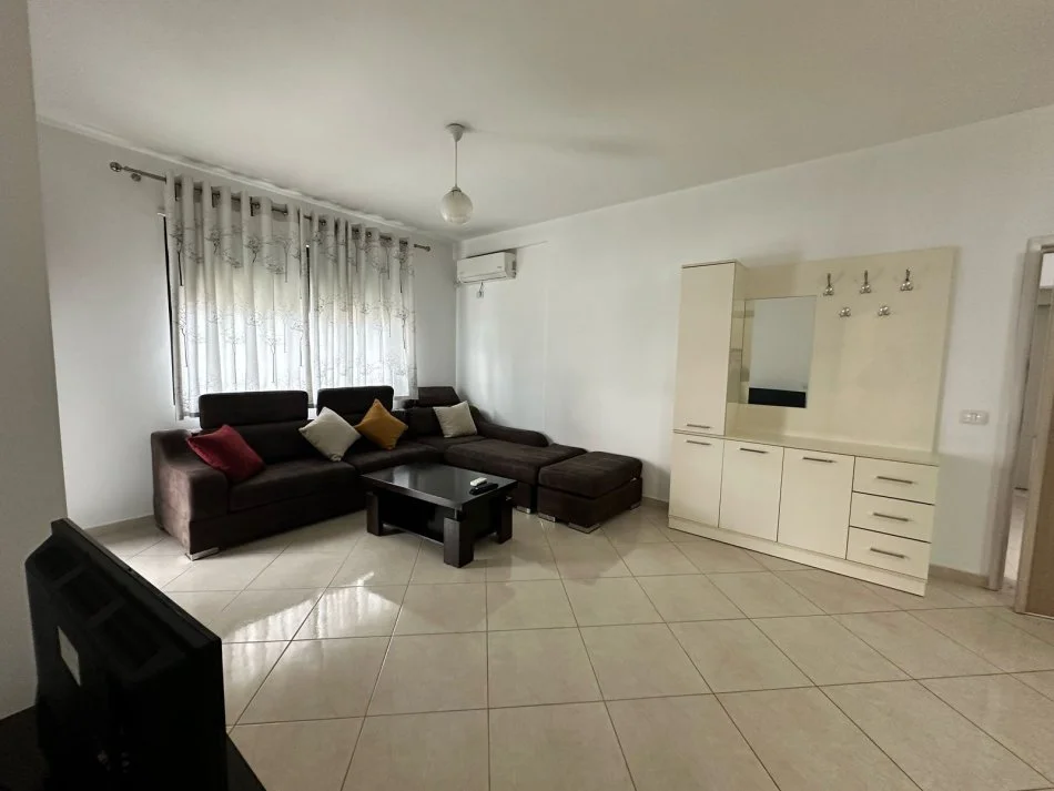 Tirane, jepet me qera apartament 2+1+Ballkon Kati 4, 98 m² 450 € (teodor keko)