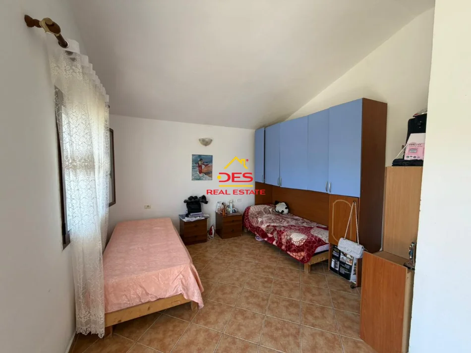 Radhime - Orikum, shitet Vile , 337 m² 400.000 € (Orikum)
