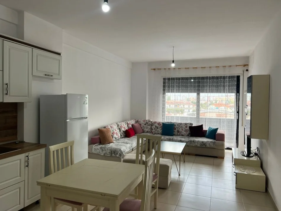 Tirane, jepet me qera apartament 2+1 Kati 3, 80 m² 500 € (Rruga Teodor Keko)