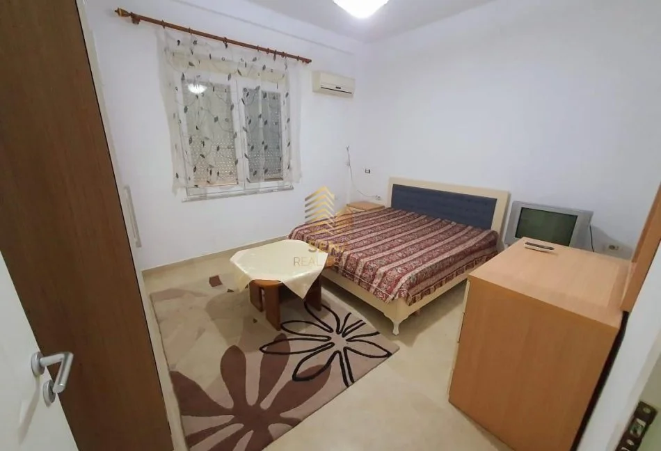 Tirane, shitet apartament 2+1+Ballkon Kati 1, 75 m² 140.000 € (Xhamia e Tabakeve)