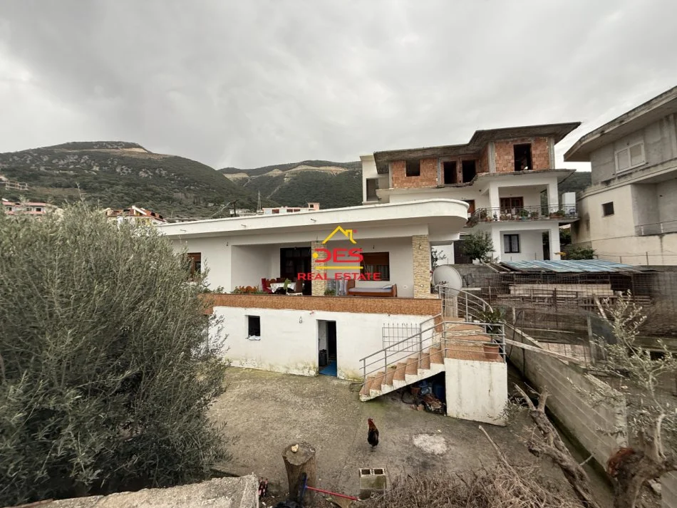 Vlore, shitet shtepi 2+1+Ballkon Kati 0, 219 m² 500.000 € (Rruga Petro Marko)