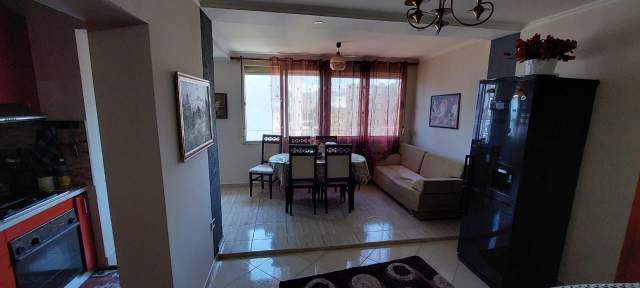 Tirane, shitet apartament 2+1 Kati 5, 77 m² 70.000 Euro (Te xhamlliku)