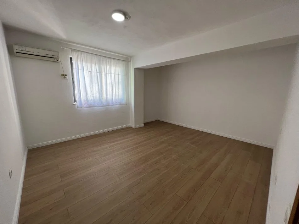 Tirane, jepet me qera apartament 2+1 Kati 6, 120 m² 950 € (Rruga Ibrahim rugova)