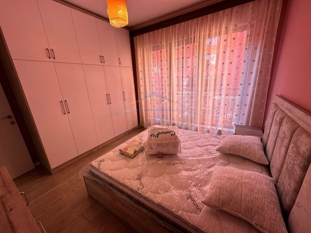 Qera, Apartament 1+1, Kopshti Botanik , Tiranë.