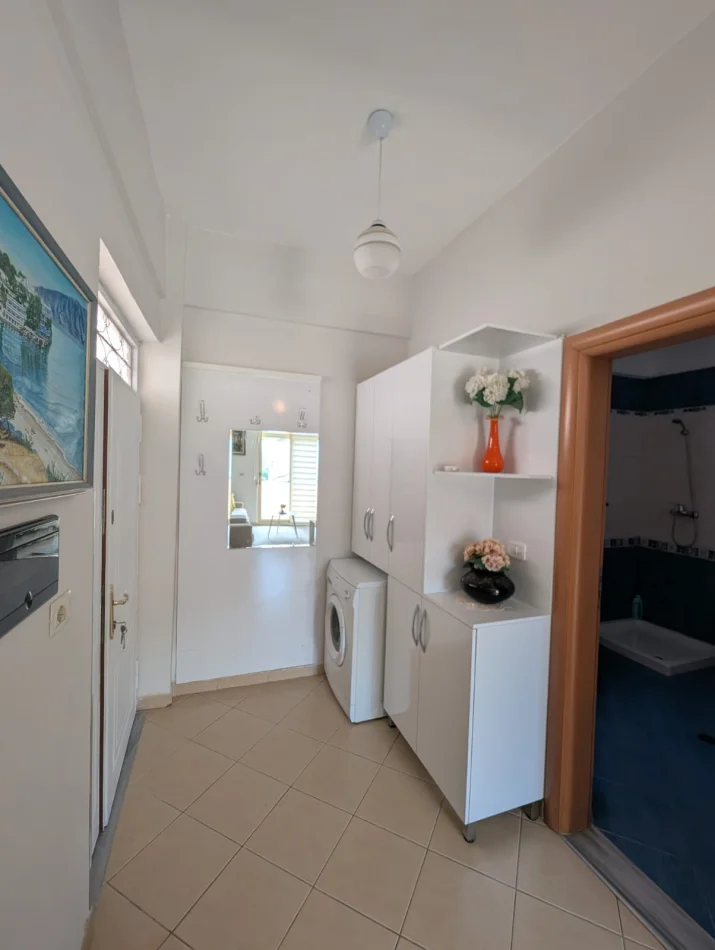 Vlore, jap me qera ditore apartament 2+1+Ballkon Kati 2, 60€