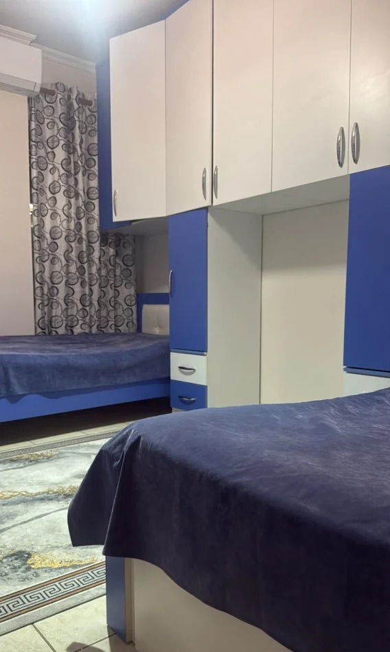 Tirane, jepet me qera apartament 2+1+Ballkon Kati 6, 90 m² 450 € (Astir)