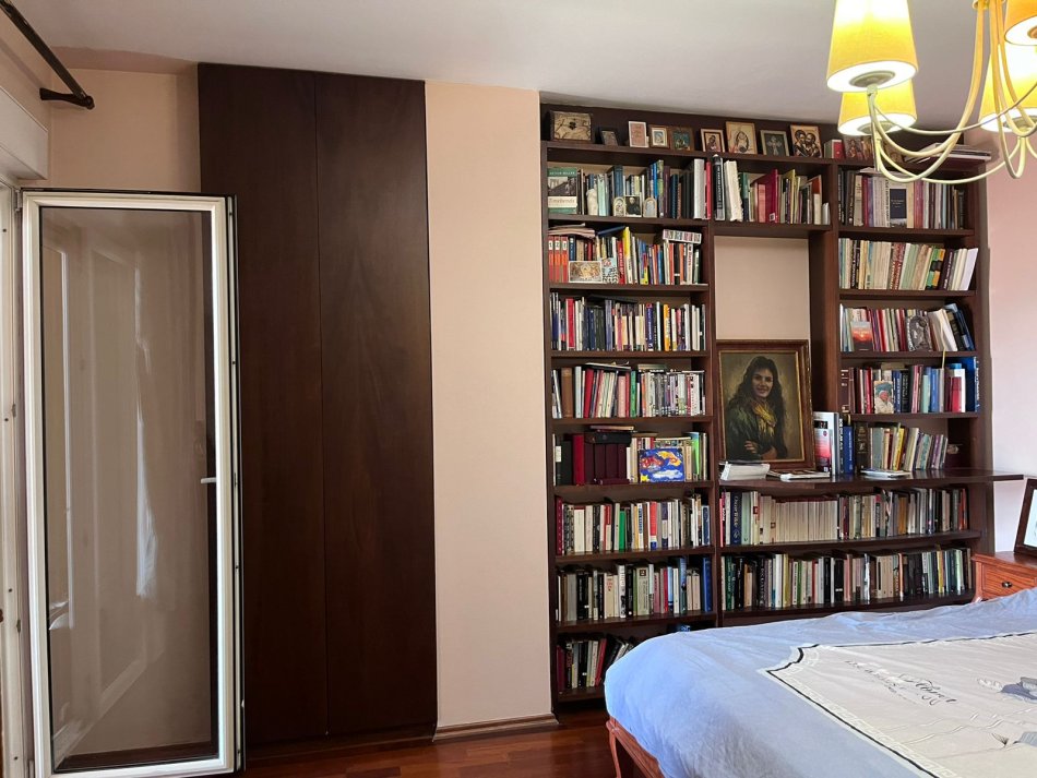 Tirane, jepet me qera apartament 2+1 Kati 3, 125 m² 800 € (Rruga e Elbasanit)