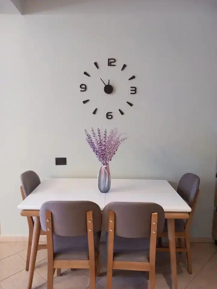 Qera, Apartament 2+1 , Rruga e Kavajes, Tirane