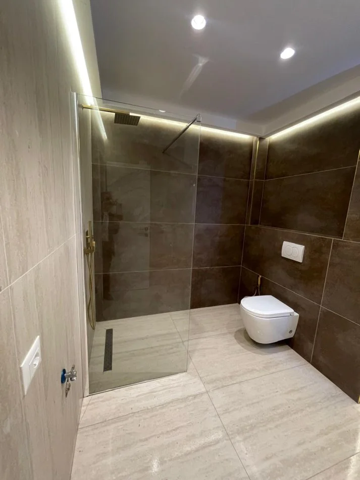 Tirane, shitet apartament 2+1 Kati 10, 101 m² 212.000 € (RRUGA KAVAJES)