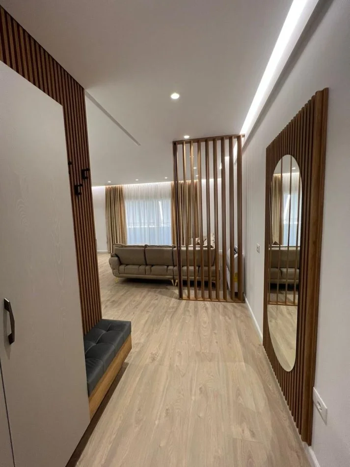 Tirane, jepet me qera apartament 2+1+Ballkon Kati 3, 124 m² 1.200 € (rruga zogu zi)