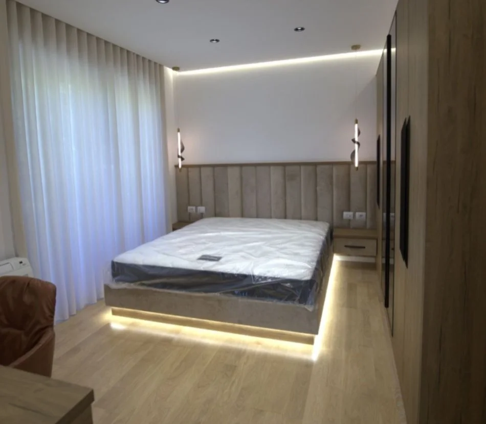 Tirane, jepet me qera Vile 2 Katshe , 650 m² 3.000 € (Petrele)