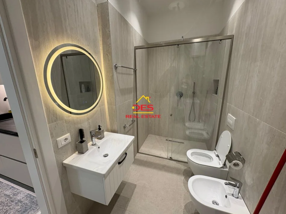 Vlore, shitet apartament Kati 0, 185 m² (Lungomare)