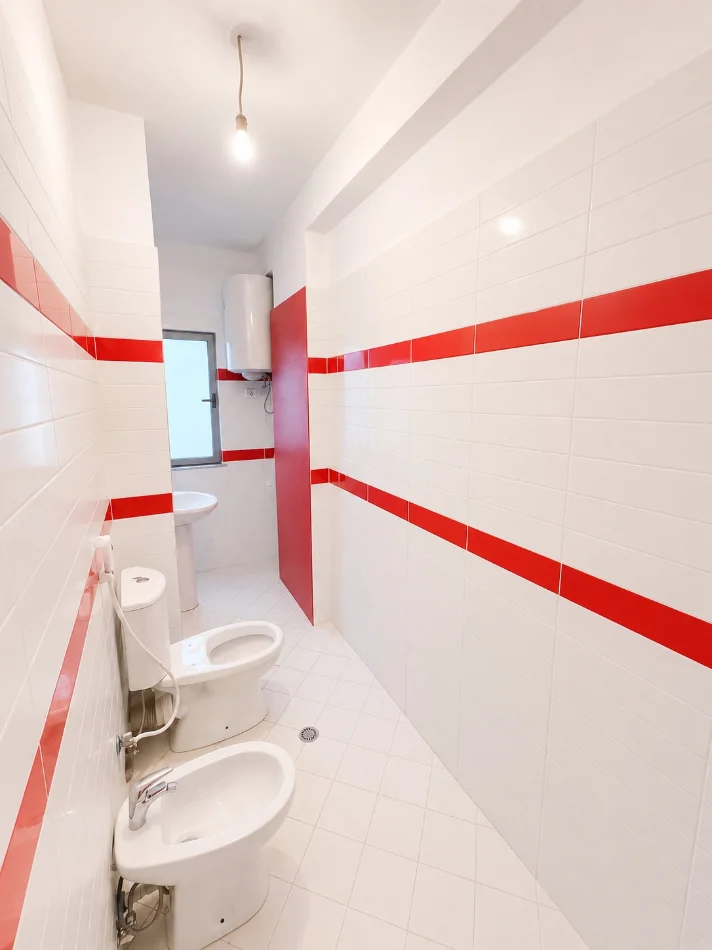 Tirane, jepet me qera apartament 2+1+Aneks+Ballkon Kati 7, 95 m² 480 € (Astir)