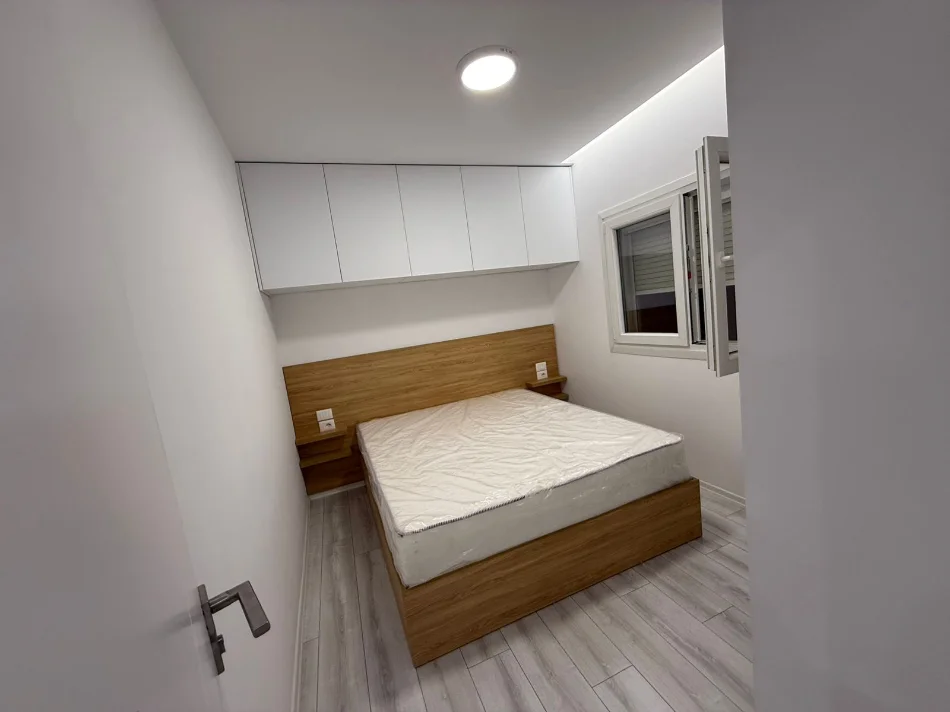 Tirane, jap me qera 1+1 , 1 m² 