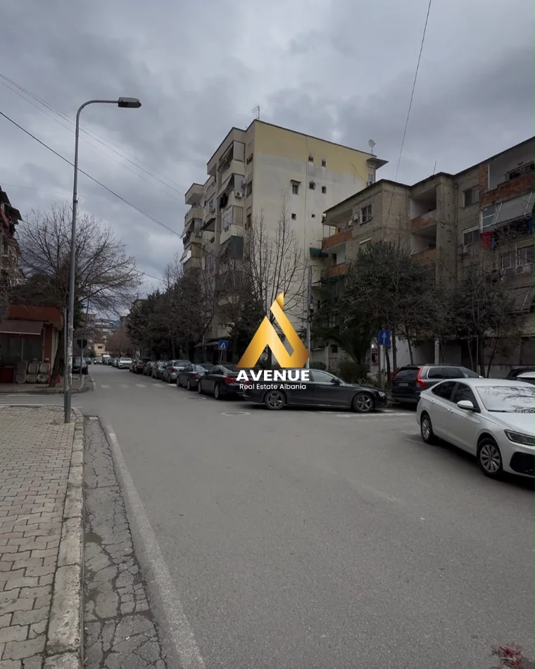 Tirane, shitet apartament 1+1 Kati 2, 59 m² 116.000 € (Rruga Irfan Tomini)