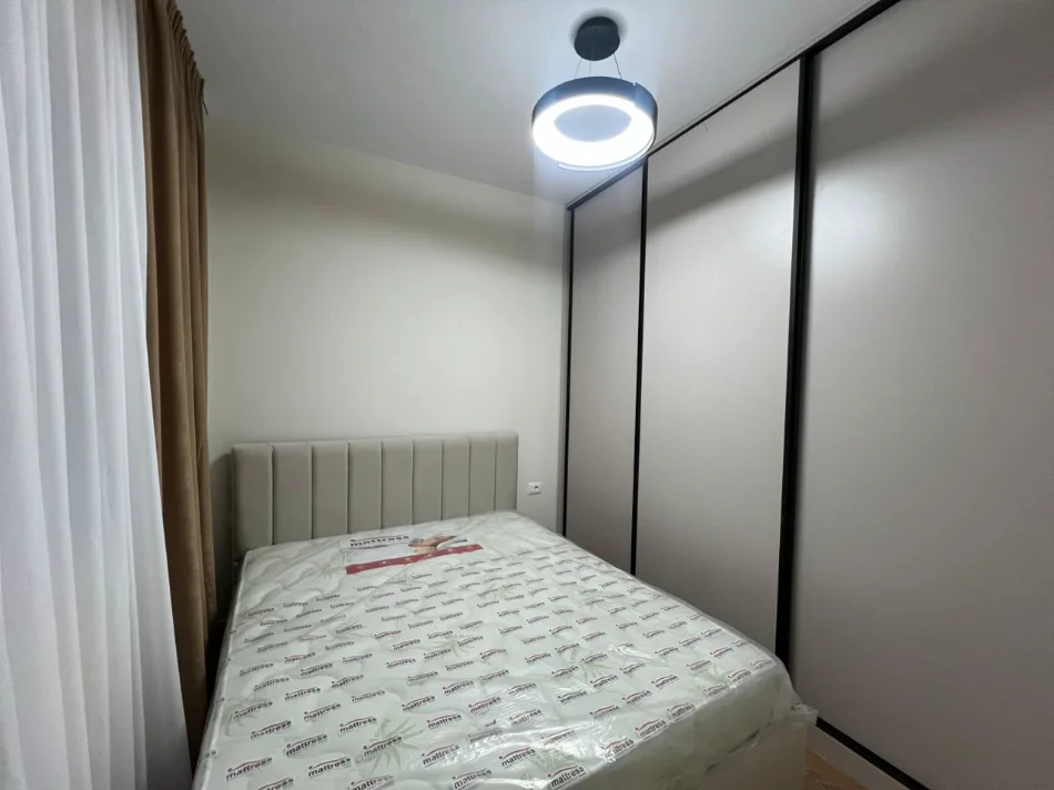 Tirane, shitet apartament 1+1 Kati 3, 48 m² 129.000 € (rruga xhanfize keko)