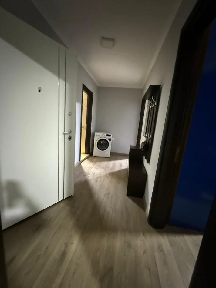 Tirane, shes apartament 2+1 Kati 5, 83 m² 136.000 € (Oxhaku)