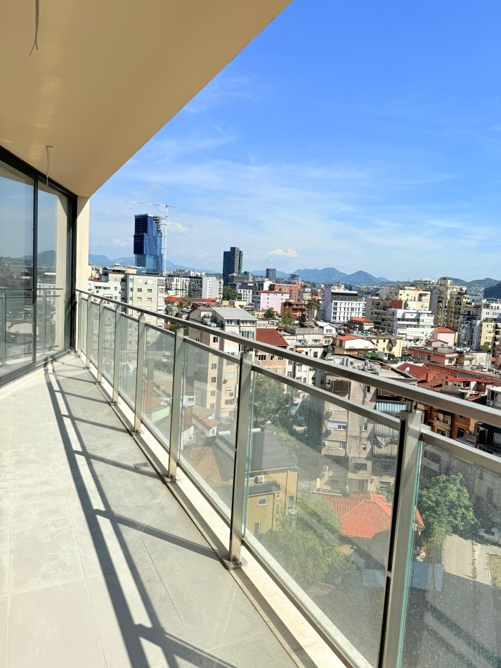 Tirane, shitet apartament 3+1+Ballkon Kati 9, 139 m² 320.000 € 