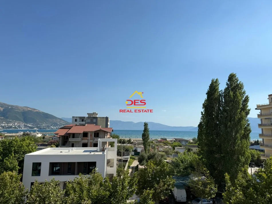 Vlore, shitet apartament 1+1+Ballkon Kati 4, 73 m² 137.000 € (Rruga Kosova)