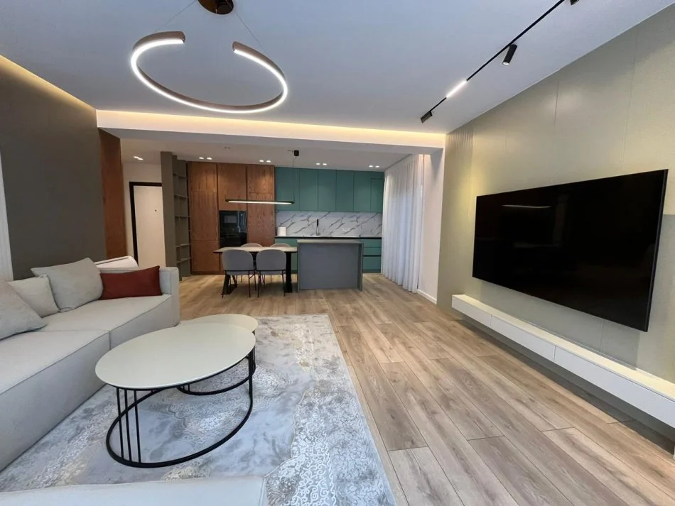 Tirane, jepet me qera apartament 3+1+Ballkon Kati 1, 145 m² 1.800 € (Kodra e diellit 2)