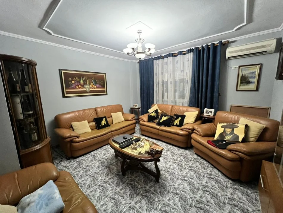 SHITET APARTAMENT ,2+1,KOMUNA PARISIT ,162000 EURO